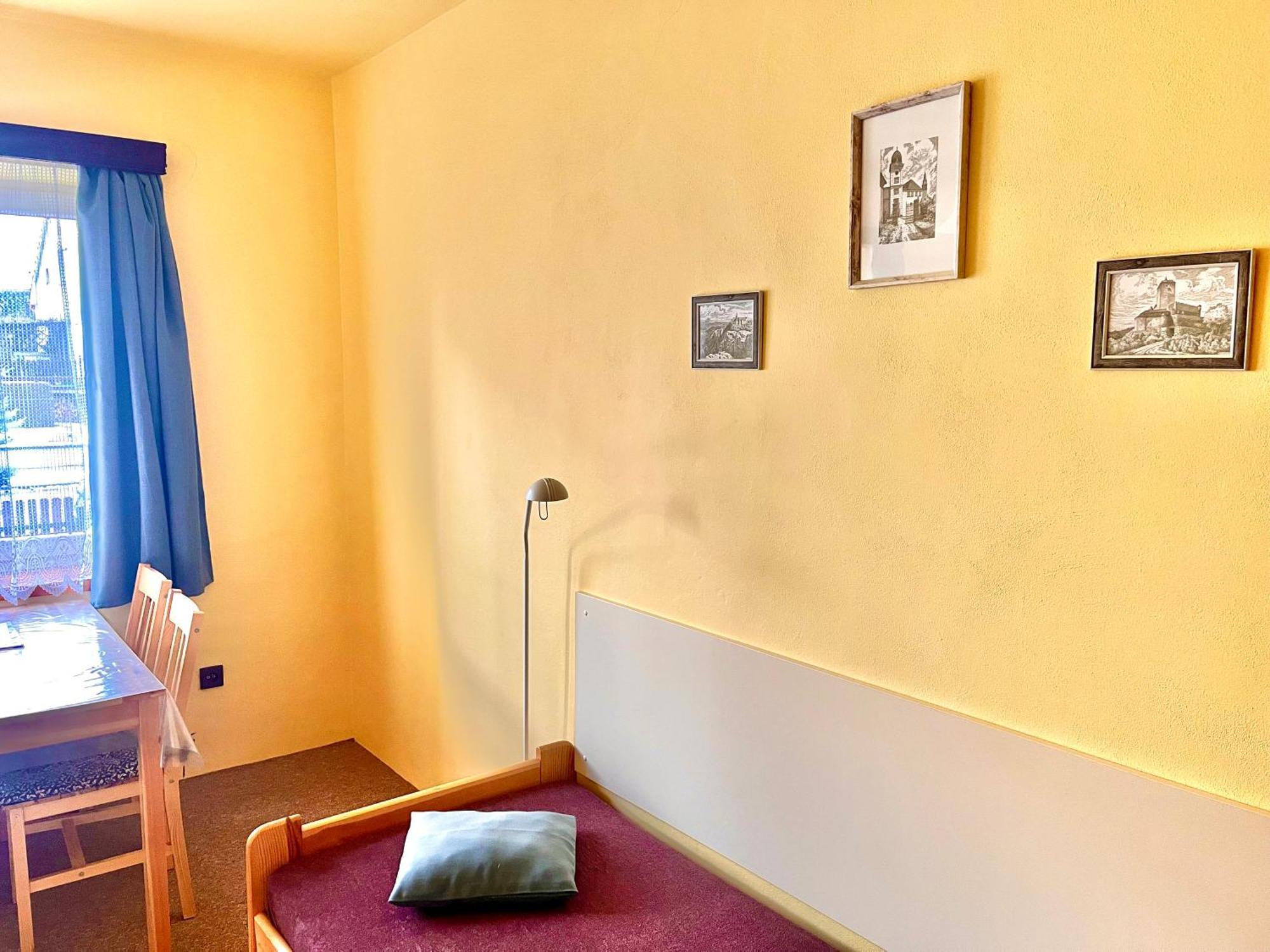 P&P Jicin Apartments - Soukrome 2-3 Luzkove Pokoje S Vlastni Kuchyni A Koupelnou ภายนอก รูปภาพ
